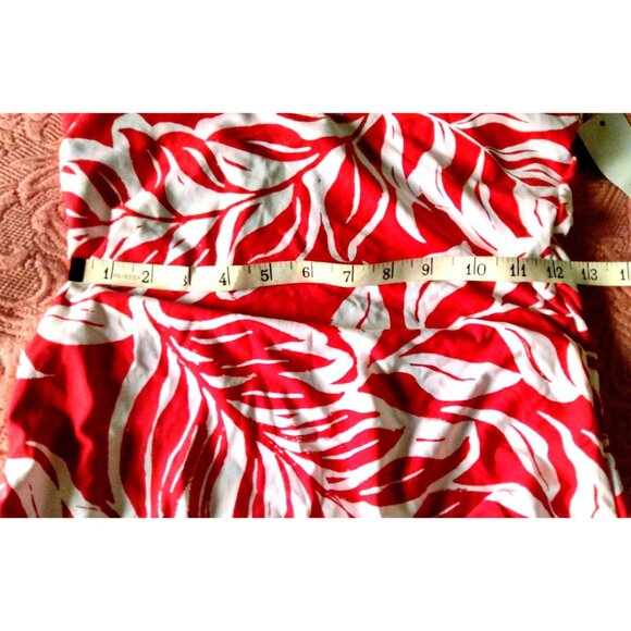 Apt. 9 Women's Petite Large Shadow Red Ring Keyhole One-Piece Bathing Suit NWT - Picture 8 of 13